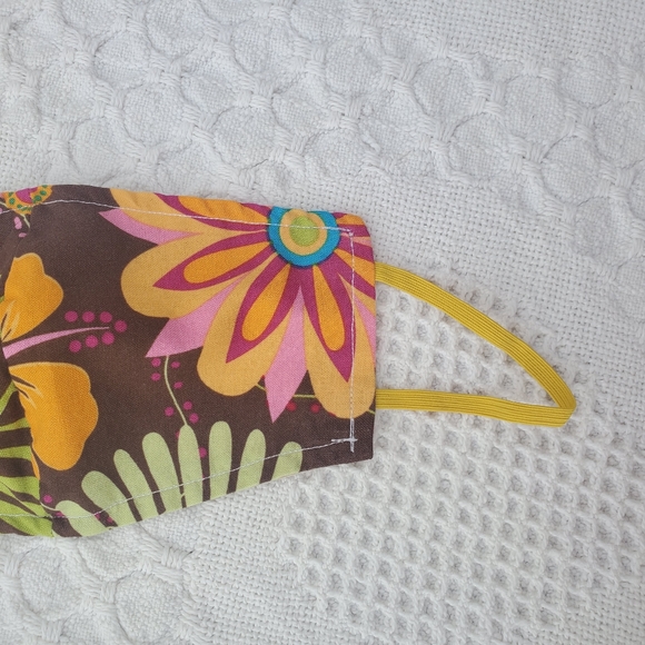 2 Pack of Handmade Masks - Volleyball/Floral - Picture 4 of 6